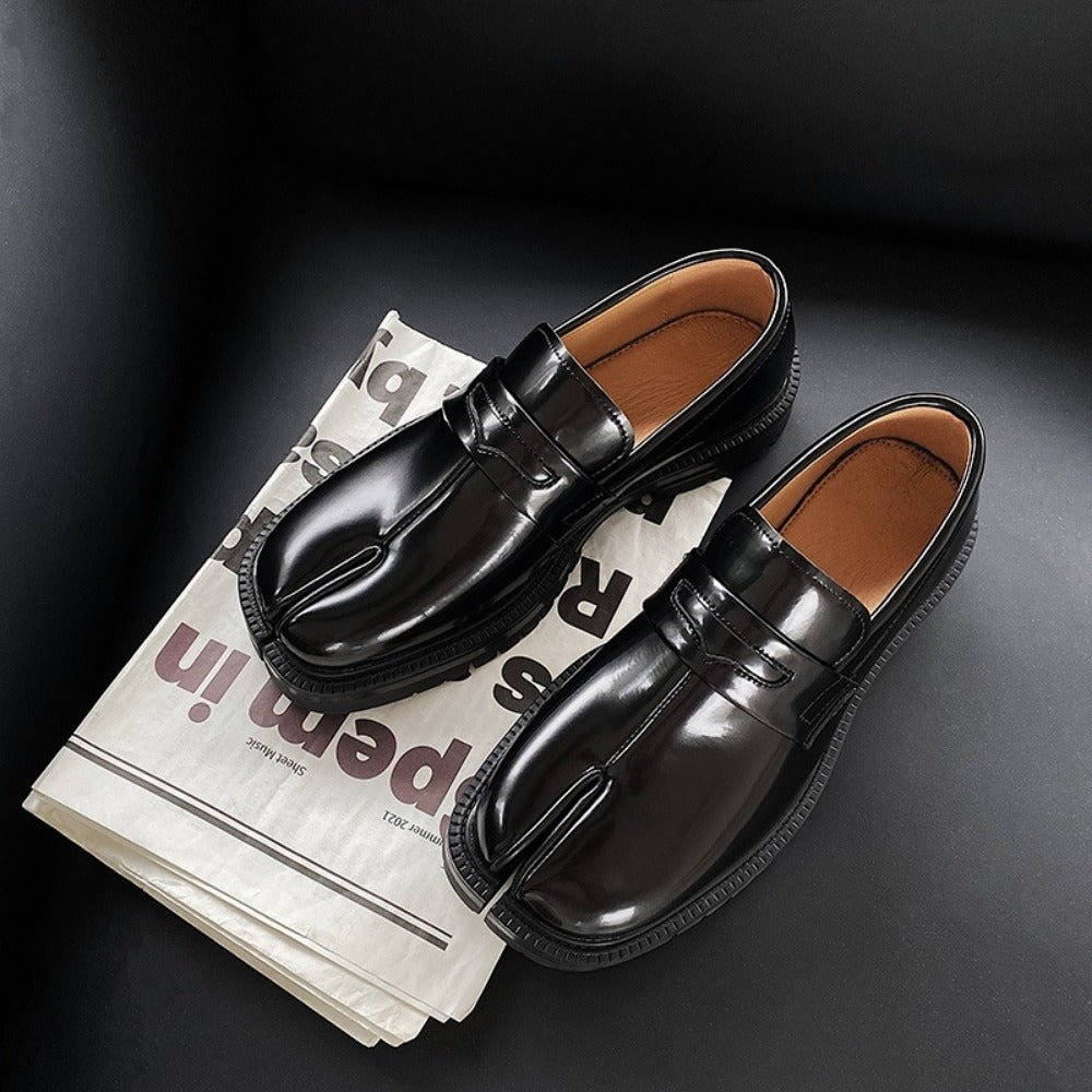 Tabi Cowhide Loafers - Thrashink
