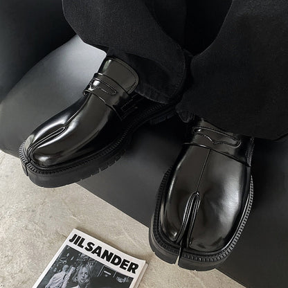 Tabi Cowhide Loafers - Thrashink