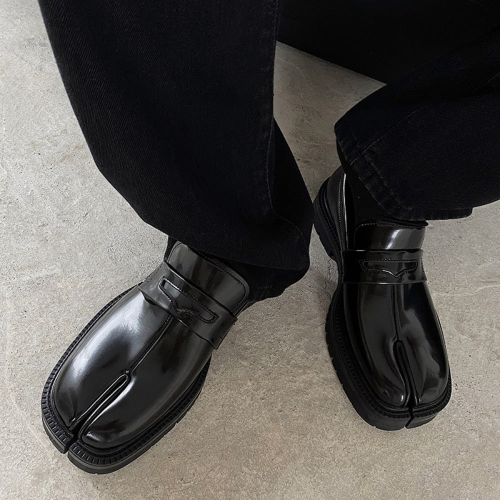 Tabi Cowhide Loafers - Thrashink